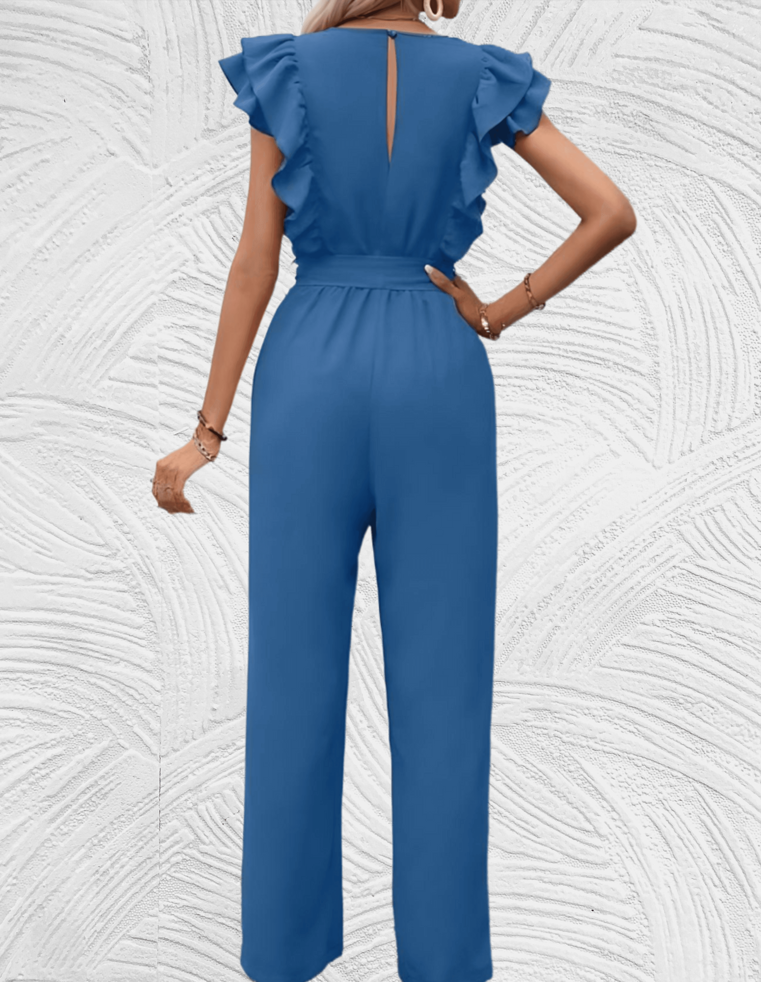 Esme Mooi passende jumpsuit met lage v hals