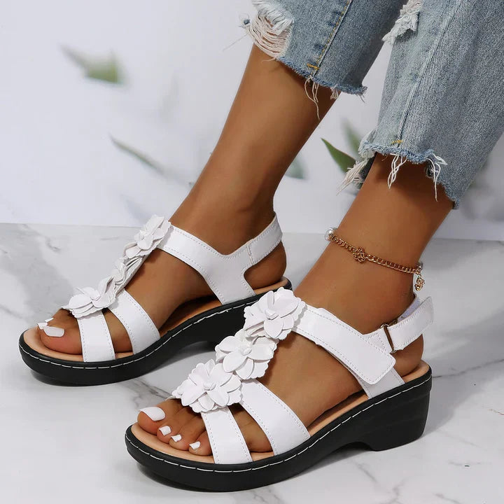 Elisse | Orthopedische sandalen zwart met bloemen