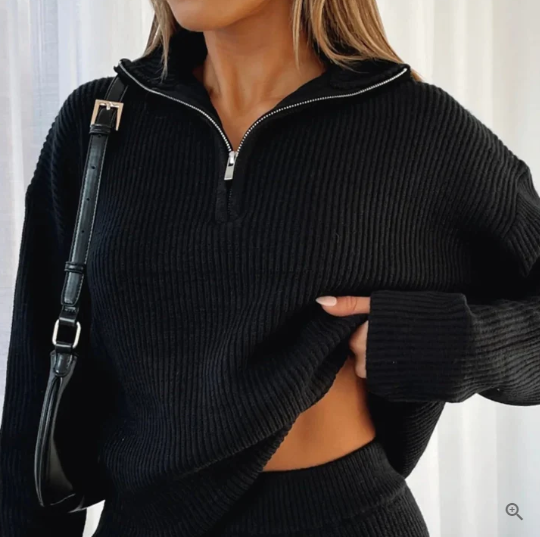 Feminique Half Zip Deluxe set